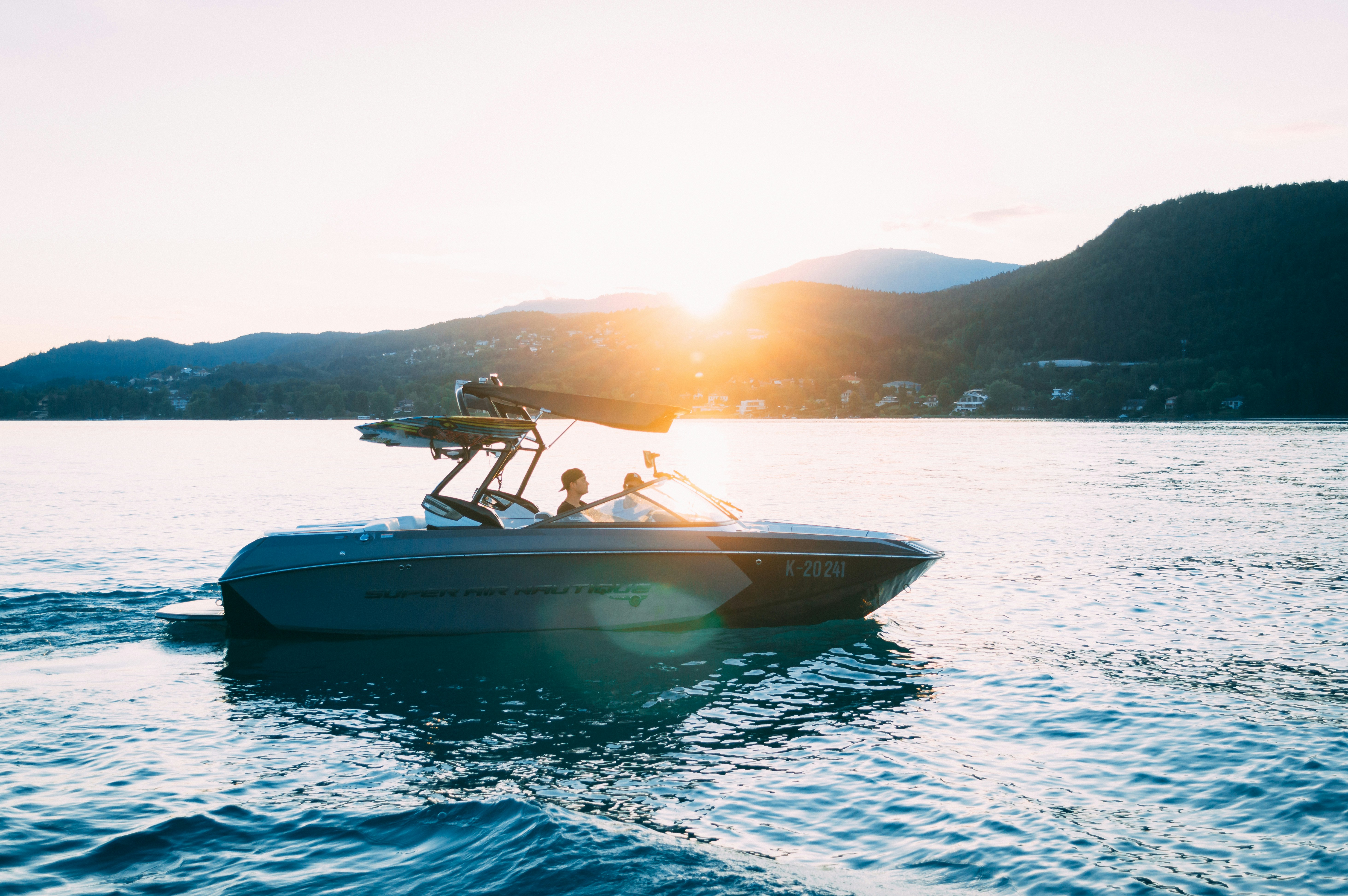 Sea & boat
